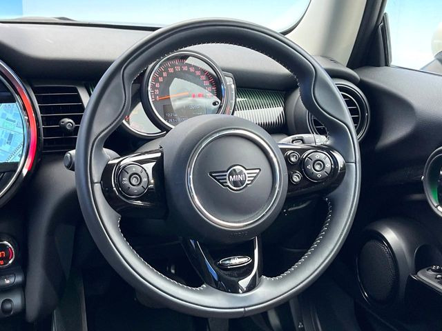 ���n���h�����̃X�������Ȃ��A���ꂢ�ȏ�Ԃ��ێ����Ă���܂��B�e�X�C�b�`���̓�����m�F�ς݂ł��B