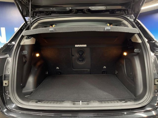 ●トランクルーム:趣味が広がる収容スペース!これだけの広さがあればお買い物やレジャーなどにも最適です!使用感も少なくきれいな状態を維持しております。