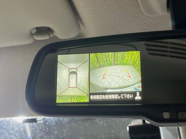 【アラウンドビューモニター】専用のカメラにより、上から見下ろしたような視点で360度クルマの周囲を確認することができます☆死角部分も確認しやすく、狭い場所での切り返しや駐車もスムーズに行えます。