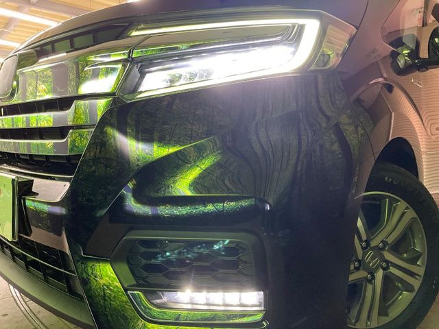 �yLED�w�b�h���C�g�z���V����ԑ��s�����ǍD�Ȏ��E���m�ۂ����S���ĉ^�]�ł��鍂�P�xLED�w�b�h���C�g�𑕔�!�_�����x�������A����d�͂��}�����Ă��܂��B