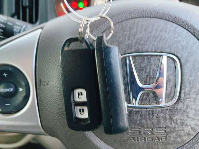 �y�L�[���X�G���g���[�z���ꂽ�ꏊ����h�A�̊J���ł��A�����^�b�`�Ŋy�X��荞�߂܂���