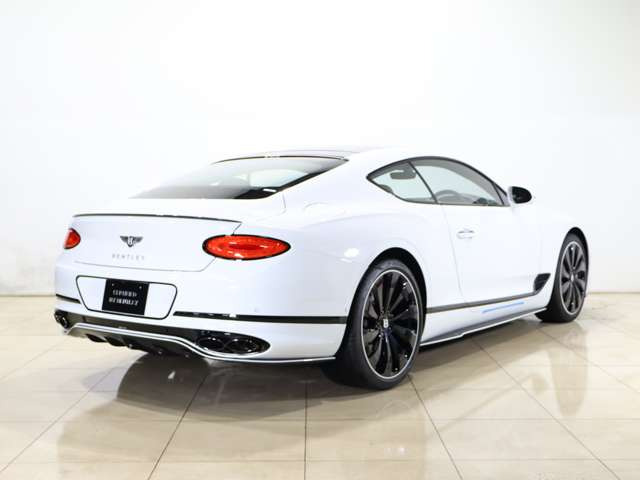 コンチネンタルGTV8 アズール 4WD