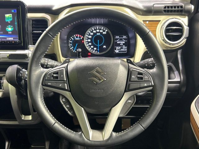 �y�����v�����X�e�A�����O�z�㎿�Ȋv���g�p���邱�ƂŁA��ɂ����������݂ƂĂ��^�]���₷���n���h���ł���