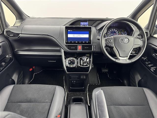 ヴォクシー1.8 ハイブリッド ZS 煌III