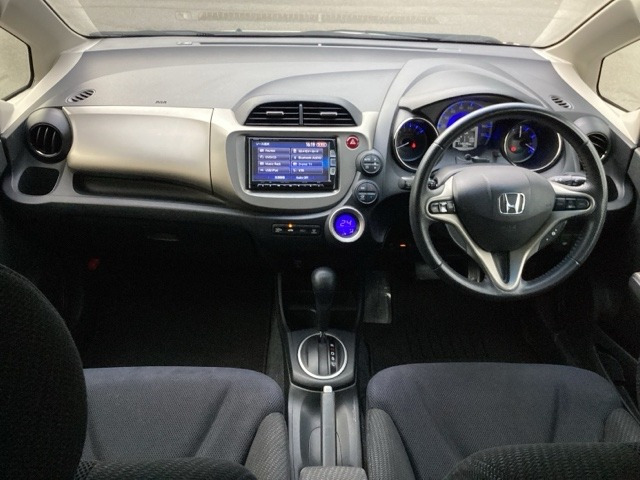 フィットハイブリッド1.3 スマートセレクション