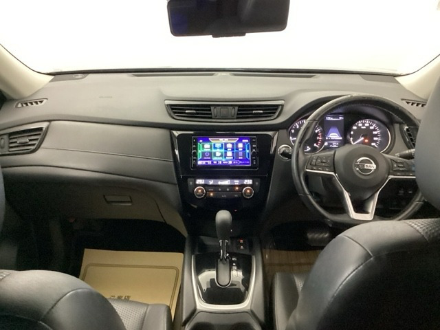 エクストレイル2.0 20Xi