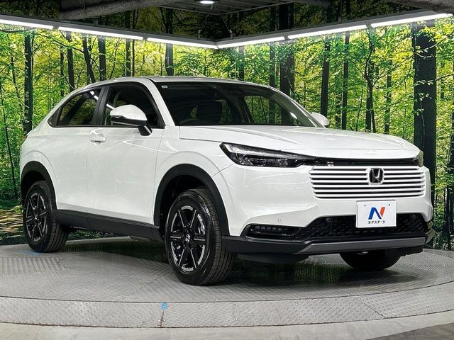 高透明度のガラス皮膜で撥水はもちろん、上質なツヤ・光沢を実現。紫外線や酸性雨から大切な愛車を保護し、色あせ・劣化を防止。「弾スプラッシュコート」、「弾プリミッサコート」からお選びいただけます。