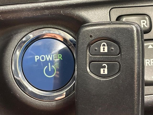 �y�X�}�[�g�L�[�z�J�o����|�P�b�g�ɓ��ꂽ�܂܂ł��h�A�̎{���E�������\�ȃX�}�[�g�L�[�𑕔��B�G���W���̃I���E�I�t�����J�M�����o���K�v����������Ƃ��Ă��֗��ł���