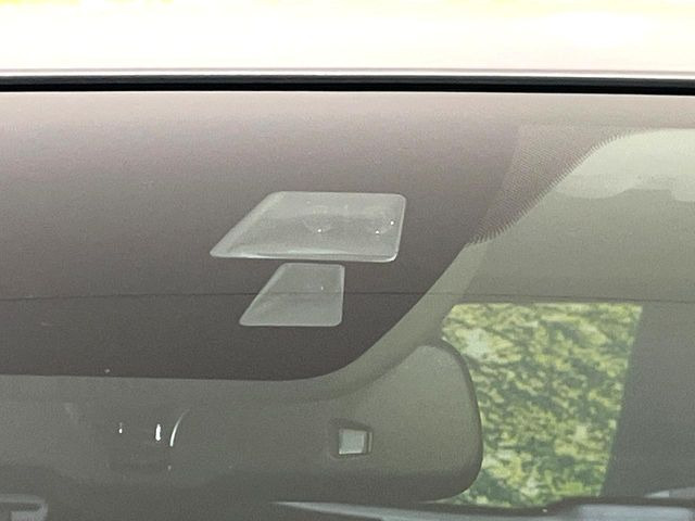 �y�X�}�[�g�V�e�B�u���[�L�T�|�[�g�z�ᑬ���s���ɑO���̎ԗ�����F�����A�Փ˂������Ȏ��͌x��ƃu���[�L�ŏՓˉ���Ɣ�Q�y�����A�V�X�g�B�����S�Ƀh���C�u�����y���݂��������܂��B