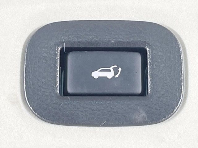 �y�p���[�o�b�N�h�A�z�X�}�[�g�L�[��^�]�Ȃ̃{�^�������������Ń��A�Q�[�g�������ŊJ���܂�!�ו��������Ă��鎞��A�����ʒu�ɂ���o�b�N�h�A��߂�ۂɕ֗��ȋ@�\�ł���