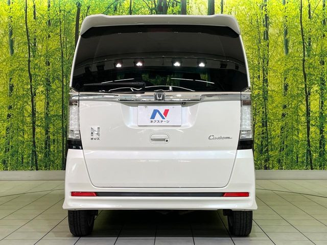 安心の最長10年・走行無制限保証(有償)をご用意。保証内容も充実はもちろん、無料点検&オイル交換や、年中無休の全国・24時間ロードサービスも付帯されておりますのでご安心下さい。