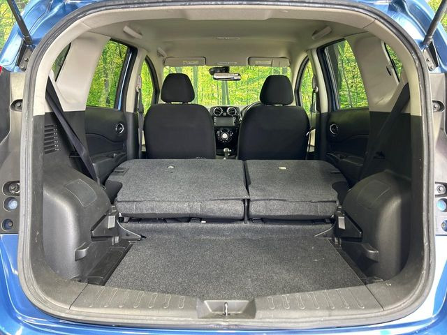 ���i�̂���������ʋ΁A���}���ɏ\���ȉ׎��X�y�[�X���m�ۂ��Ă���܂��B�Z�J���h�V�[�g��|���ƁA�傫�ȉו��̐ύڂ��\�ł���