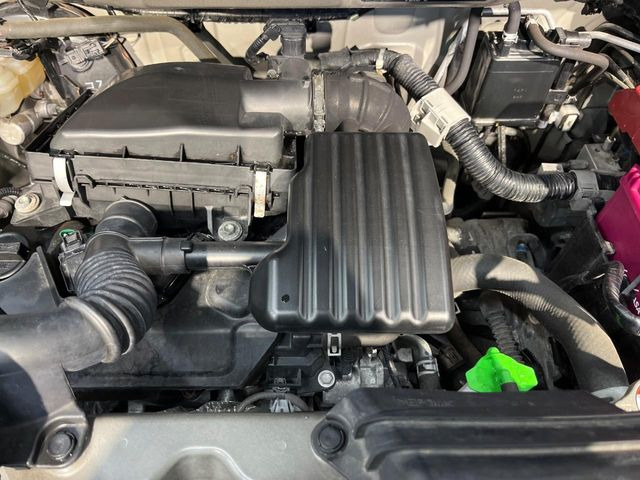 親切・丁寧な専門メカニックスタッフが応対!・車検・点検整備・事故等の修理などアフターサービスも安心。お車のカスタマイズもネクステージのサービススタッフまでご相談ください!