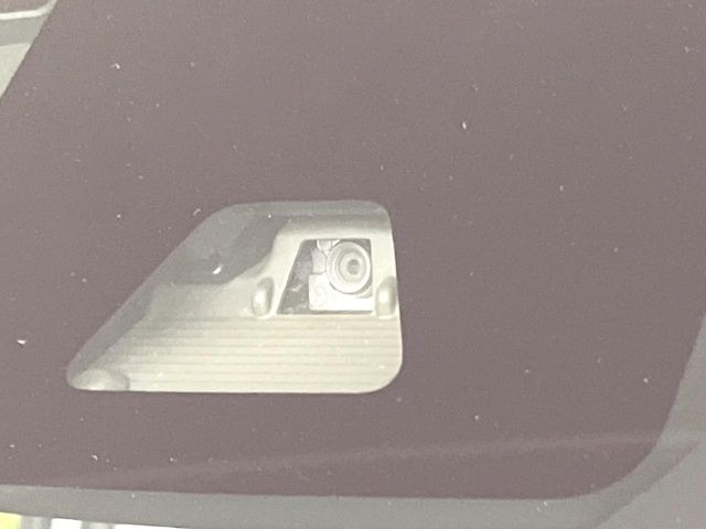 �y�g���^�Z�[�t�e�B�Z���X�z���s���ɑO���̎ԗ�����F�����A�Փ˂������Ȏ��͌x��ƃu���[�L�ŏՓˉ���Ɣ�Q�y�����A�V�X�g�B�����S�Ƀh���C�u�����y���݂��������܂��B