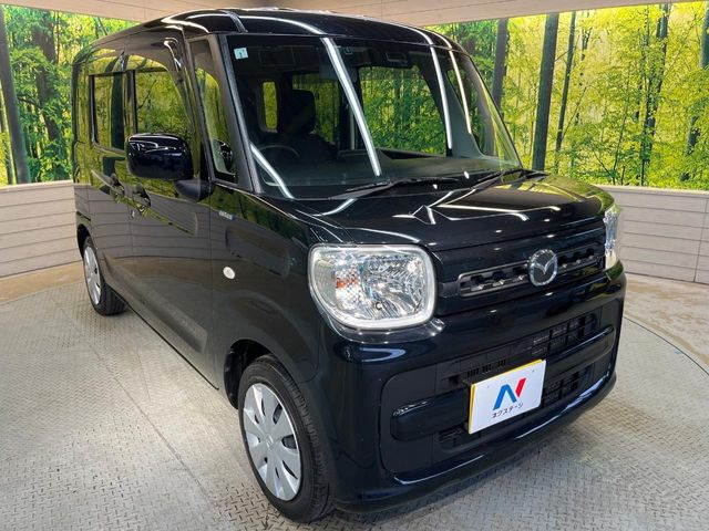 高透明度のガラス皮膜で撥水はもちろん、上質なツヤ・光沢を実現。紫外線や酸性雨から大切な愛車を保護し、色あせ・劣化を防止。「弾スプラッシュコート」、「弾プリミッサコート」からお選びいただけます。