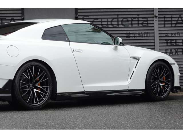 ローン金利は2.9%です。【通常ローン・残価設定ローン・リースの取り扱いが御座います。月々のお支払いのシュミレーションもできますのでお気軽にお問合せ下さい。