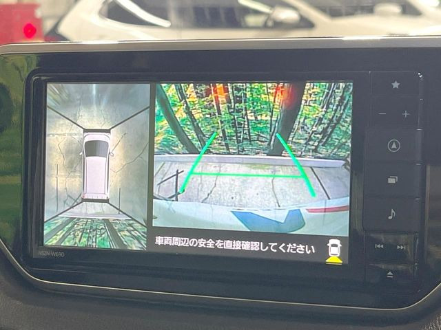 �y�p�m���}���j�^�[�z��p�̃J�����ɂ��A�ォ�猩���낵���悤�Ȏ��_��360�x�N���}�̎��͂��m�F���邱�Ƃ��ł��܂������p�������m�F���₷���A�����ꏊ�ł̐؂�Ԃ��⒓�Ԃ��X���[�Y�ɍs���܂��B