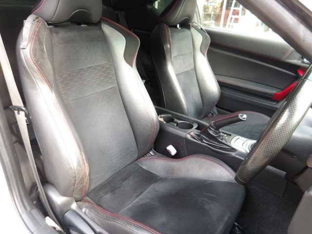 ��Ɏg���t�����g�V�[�g�B�^�]�Ȃ͖���g�p���镔���ł��̂ŁA����S�n���d�v�ł�!���Ј�x�̊����Ă݂Ă�������!