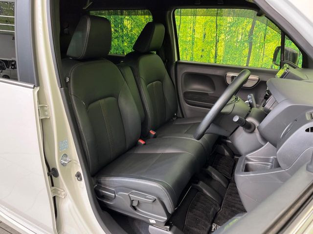 �y���烌�U�[�V�[�g�z����̂ӂ���肪�e�ՂŃ����e�i���X�����ȒP�ȁA�@�\���ɗD��鍇����v���̗p�����㎿�ȃV�[�g�ł��B����S�n���悭�A���������ӂ��S�n�ǂ��ԓ���Ԃ����o���Ă���܂��B