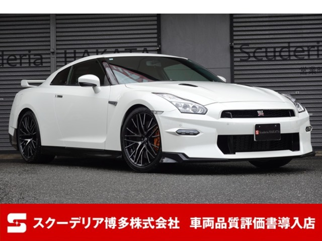 GT-R(日産) 3.8 ブラックエディション 4WD　RECARO製シート フジツボ製マフラー ビル 中古車画像