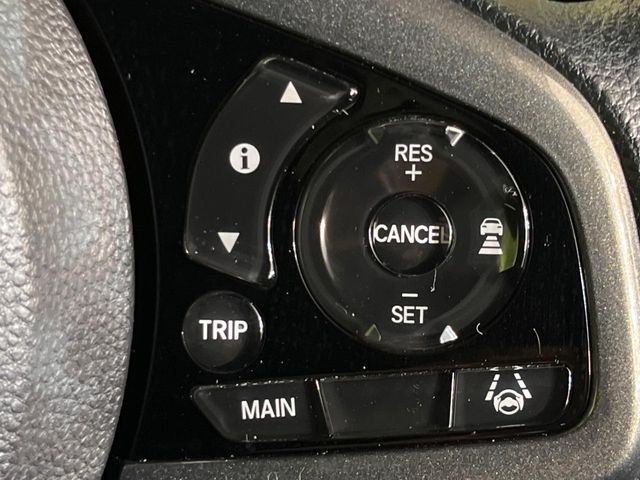 �y�A�_�v�e�B�u�N���[�Y�R���g���[���z�������H�ł̒��������s���y��!!�����ő��x��ۂN���[�Y�R���g���[�����A�Փˌy���V�X�e���ƘA�g���A�O���̎ԗ������m���ĎԊԂ�ۂ悤�ɑ��x���߂��Ă���܂�!!