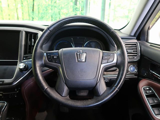 �y�����v�����X�e�A�����O�z�㎿�Ȋv���g�p���邱�ƂŁA��ɂ����������݂ƂĂ��^�]���₷���n���h���ł���