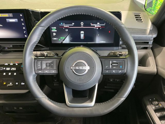 �y�����v�����X�e�A�����O�z�㎿�Ȋv���g�p���邱�ƂŁA��ɂ����������݂ƂĂ��^�]���₷���n���h���ł���