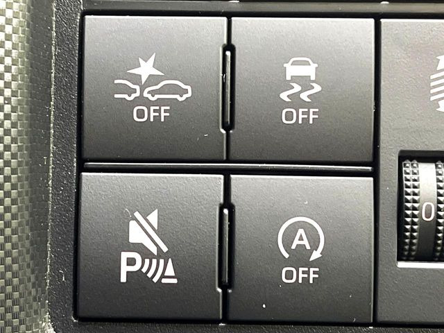 �y�X�}�[�g�A�V�X�g�z���s���ɑO���̎ԗ�����F�����A�Փ˂������Ȏ��͌x��ƃu���[�L�ŏՓˉ���Ɣ�Q�y�����A�V�X�g�B�����S�Ƀh���C�u�����y���݂��������܂��B