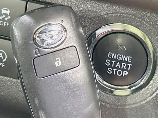 �y�L�[�t���[�V�X�e���z�J�o����|�P�b�g�ɓ��ꂽ�܂܂ł��h�A�̎{���E�������\�ȃX�}�[�g�L�[�𑕔��B�G���W���̃I���E�I�t�����J�M�����o���K�v����������Ƃ��Ă��֗��ł���