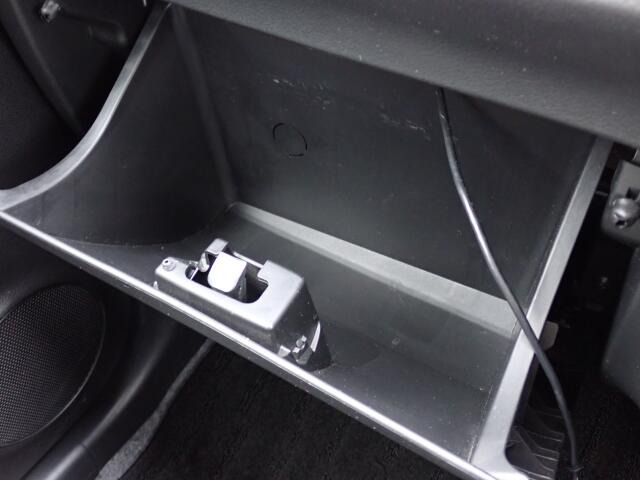 �Ԍ��ؓ��ꓙ���ވꎮ�����[�ł���O���[�u�{�b�N�X