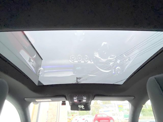 ���p�m���~�b�N�X���C�f�B���O���[�t::�唗�͂̃p�m���}���[�t�́A�㕔���Ȃɂ܂ő����Ă���A�J���I�ȋ�Ԃ����y���݂��������܂��B