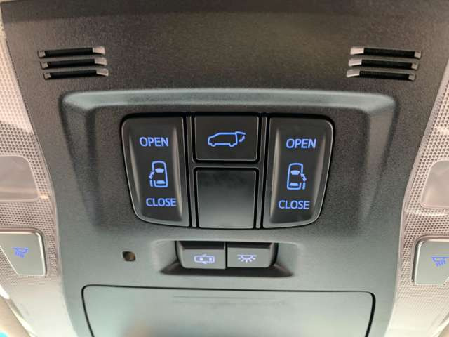 �l�C�̗����d���X���C�h�h�A�t��!�����̕���ו��Ŏ肪�ǂ����Ă����Ԃł������X���C�h�h�A�������J�Ń��N�`���ł�!!