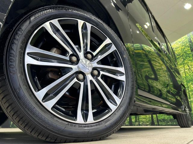 �y����15�C���`�A���~�z�C�[���z�O�ςɃ}�b�`���������A���~�z�C�[���𑕒����Ă���܂��B�e��ЊO�A���~�z�C�[����A�X�^�b�h���X�^�C�����戵�����Ă���܂��B���񂲑��k����������