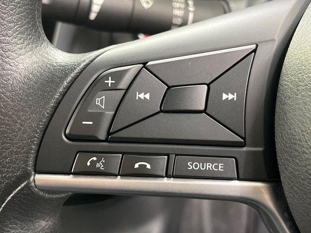 �y�X�e�A�����O�X�C�b�`�z�^�]���A�O������ڐ������炷���ƂȂ��A�I�[�f�B�I���̑��삪�\�ȕ֗��@�\!���S&���K�ȃh���C�u�����o���Ă���܂���