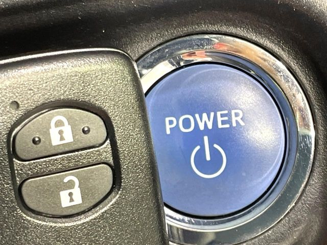 �y�X�}�[�g�L�[�z�J�o����|�P�b�g�ɓ��ꂽ�܂܂ł��h�A�̎{���E�������\�ȃX�}�[�g�L�[�𑕔��B�G���W���̃I���E�I�t�����J�M�����o���K�v����������Ƃ��Ă��֗��ł���