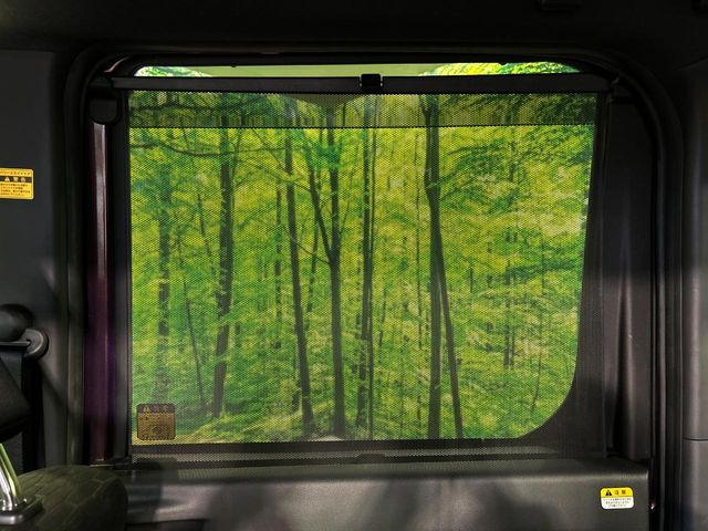 �y���[���V�F�[�h�z��������ԊO����̌���ῂ����Ƃ��ɃT�b�ƈ����o���Ďg����A���[���i�[�^�C�v�̃T���V�F�[�h�𑕔��B��Ȃɏ�������q�l���E�g�E�g�����������ȂǁA���Ђ����p����������