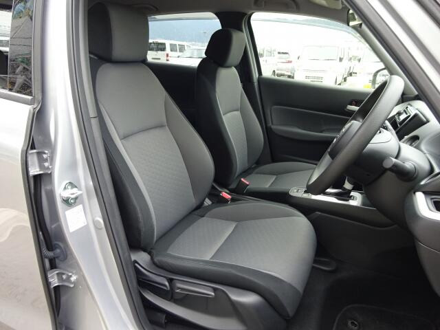 �t�����g�V�[�g����ԗǍD�ł���B�傫�ȉ�����Ȃ��A����S�n�������ł���B