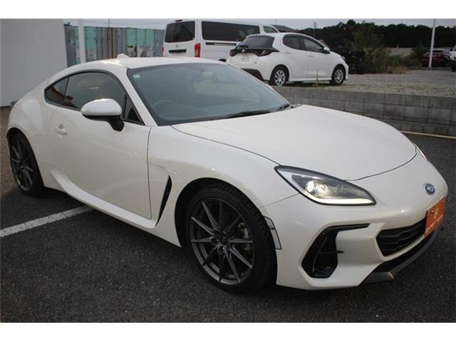 こだわりがあってなかなか気に入ったお車がないそこのお客様!全国のオークションからピッタリの1台を探すことが可能です。ぜひ一度お問い合わせください。