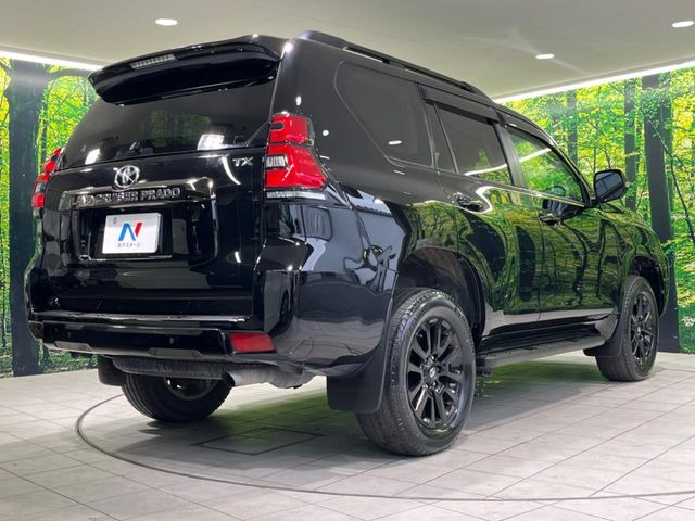 ☆全国のネクステージからお取り寄せが可能※!遠方の店舗に展示してあるクルマが気になる場合も、最寄りの店舗でご覧いただくことが可能です!是非私たちに要望をお聞かせください!※別途費用