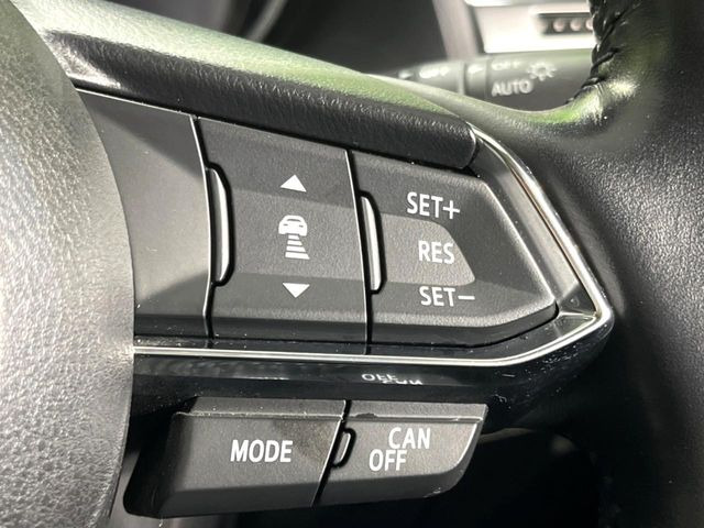 【マツダ・レーダークルーズコントロール】高速道路での長距離走行が楽に!自動で速度を保つクルーズコントロールが、衝突軽減システムと連携し、前方の車両を感知して車間を保つように速度調節してくれます!!