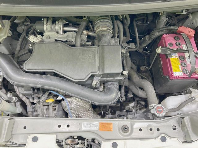 親切・丁寧な専門メカニックスタッフが応対!・車検・点検整備・事故等の修理などアフターサービスも安心。お車のカスタマイズもネクステージのサービススタッフまでご相談ください!