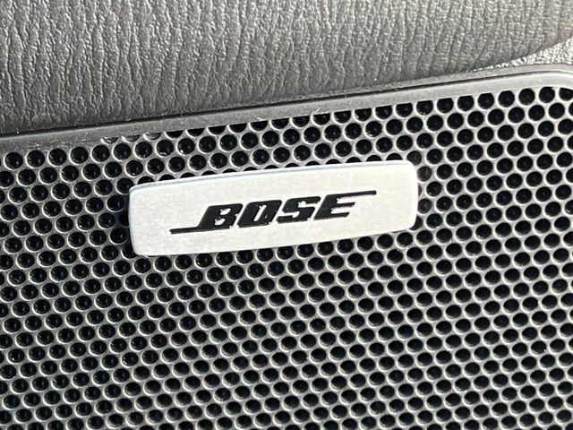 �yBOSE�T�E���h�V�X�e���z���[�J�[�I�v�V�����̍��i�ʃT�E���h�V�X�e���𓋍ځB��p�̃`���[�j���O���{���ꂽ�召�l�X�ȃX�s�[�J�[����ǎ��ȃT�E���h���t�ł��A�Տꊴ���ӂ�鉹����Ԃ����o���܂��B