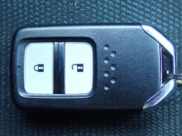 �G���W�����[�������ꂢ�ł���B�@�֋@�\�n���ǍD�ł��B�[�ԑO�ɓ_���������s���܂��B�G���W���I�C���E�I�C���t�B���^�[�E�G�A�R���t�B���^�[�E���C�p�[�S���͕K�������v���܂��B