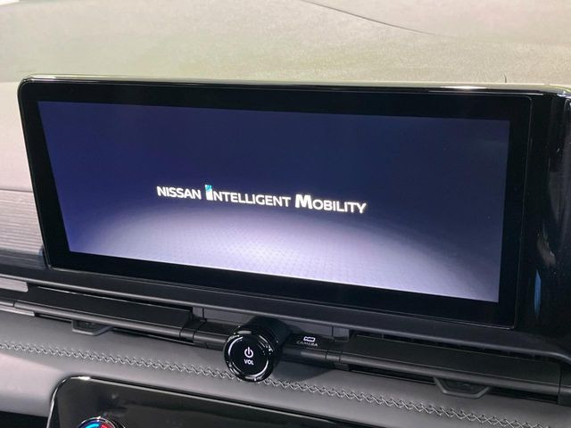 �y���[�J�[12.3�C���`�i�r�z�l�C�̏����i�r�𑕔��B�I�[�f�B�I�@�\���[�����Ă���ABluetooth�ڑ�����΂������̃X�}�z��MP3�v���C���[�̉��y���Đ��\!�����̉^�]������Ɋy�����Ȃ�܂�!!