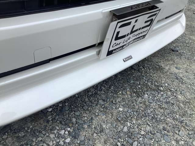 ���f���X�^�t�����g�X�|�C���[!