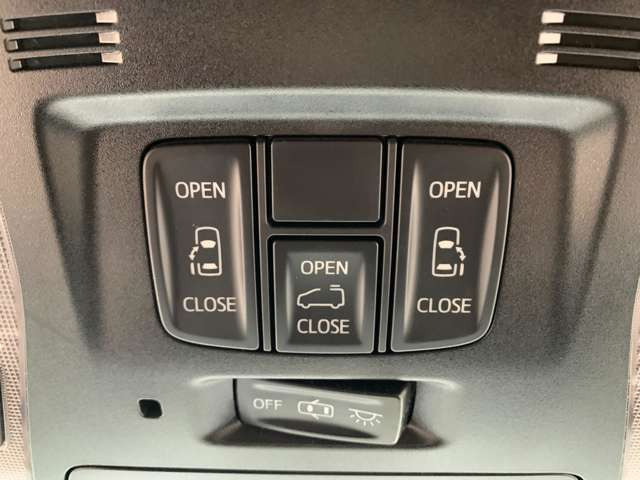 �l�C�̗����d���X���C�h�h�A�t��!�����̕���ו��Ŏ肪�ǂ����Ă����Ԃł������X���C�h�h�A�������J�Ń��N�`���ł�!!