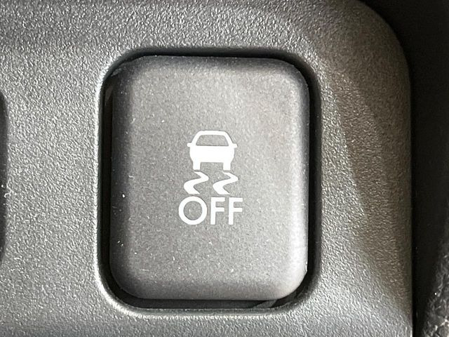 �y������h�~���u�z�ԗ��̉���������m����ƁA�����I�Ɏԗ��̐i�s������ۂ悤�Ɏԗ��𐧌䂵�܂��B�J�̓��ȂǊ���₷���H�ʏ󋵂ł����S�ȉ^�]���\�ł��B