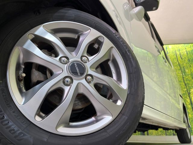 【14インチアルミホイール】外観にマッチしたアルミホイールを装着しております。各種アルミホイールや、スタッドレスタイヤも取扱いしております。是非ご相談ください♪