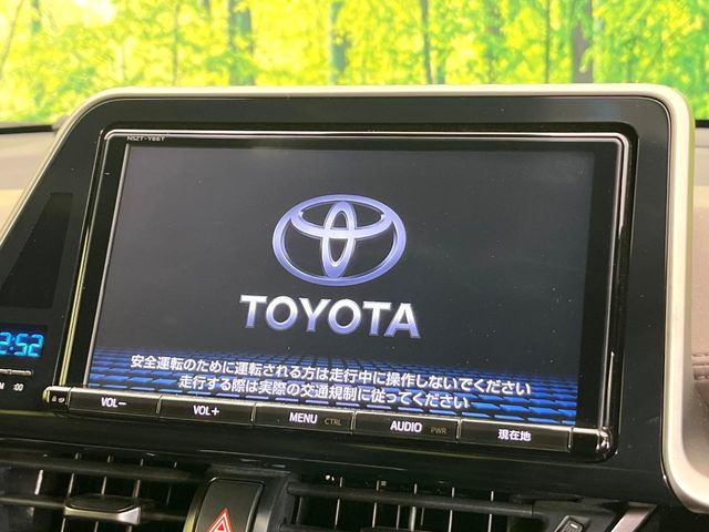 �y�����i�r�z�l�C�̏����i�r�𑕔����Ă���܂��B�i�r�̎g���₷���͂������A�I�[�f�B�I�@�\���[��!�L�����v�◷�s�͂������A�ʋ΂┃�����ȂǕ��i�̃h���C�u���y�����Ȃ�͂���