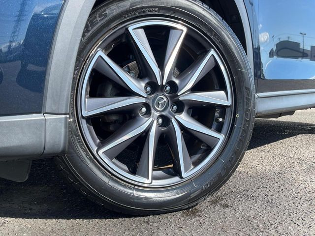 �y����19�C���`�A���~�z�C�[���z�O�ςɃ}�b�`���������A���~�z�C�[���𑕒����Ă���܂��B�e��ЊO�A���~�z�C�[����A�X�^�b�h���X�^�C�����戵�����Ă���܂��B���񂲑��k����������